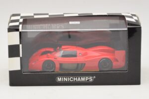 Toyota GT-One TS020 Street Rød Minichamps 1:43 433991603 Metal — billede 5 af 5