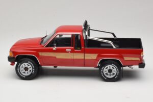 Toyota Hilux N50 Xtra Cab 4x4 Rød KK-Scale 1:18 KKDC181562 Metal — billede 3 af 6