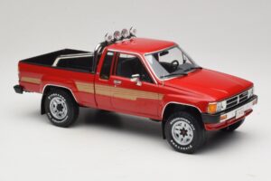 Toyota Hilux N50 Xtra Cab 4x4 Rød KK-Scale 1:18 KKDC181562 Metal — billede 4 af 6