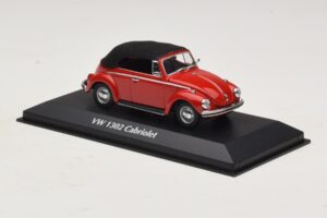 Volkswagen 1302 Cabriolet Rød Maxichamps 1:43 940055031 Metal — billede 3 af 5