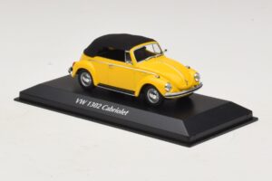 Volkswagen 1302 Cabriolet Gul Maxichamps 1:43 940055030 Metal — billede 3 af 5