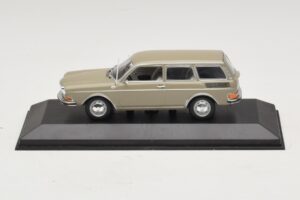 Volkswagen 411 LE Variant Savanna Beige Minichamps 1:43 400051114 Metal