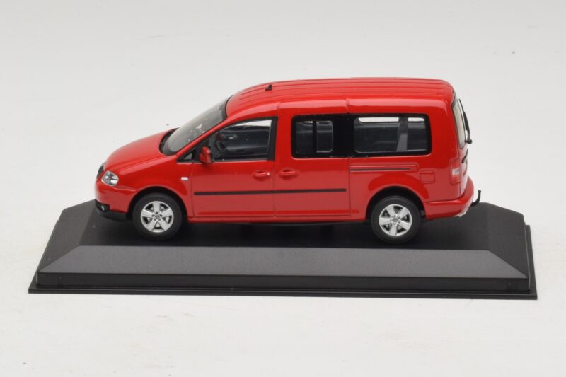 Volkswagen Caddy 2K Bus Rød Minichamps 1:43 Volkswagen Caddy 2K Bus Rød Minichamps 1:43 CADDY009 Metal