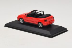 Volkswagen Golf Mk4 Cabriolet Rød Forhandlerudgave Minichamps 1:43 GOLF006 Metal — billede 3 af 5