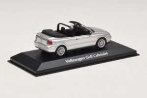 Volkswagen Golf Mk4 Cabriolet Sølv Maxichamps 1:43 940058331 Metal — billede 2 af 5