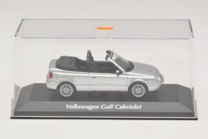 Volkswagen Golf Mk4 Cabriolet Sølv Maxichamps 1:43 940058331 Metal — billede 4 af 5