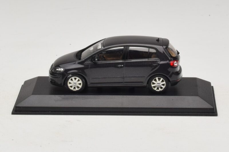 Volkswagen Golf Plus Mk5 Sort Minichamps 1:43 GOLF007 Metal