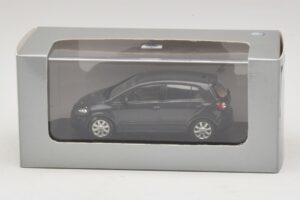 Volkswagen Golf Plus Mk5 Sort Minichamps 1:43 GOLF007 Metal — billede 5 af 5