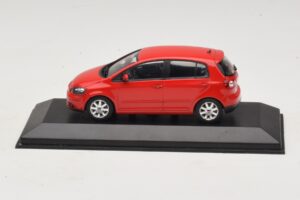 Volkswagen Golf Plus Mk5 Tornado Red Erstatningsæske Minichamps 1:43 821911110-R1 Metal