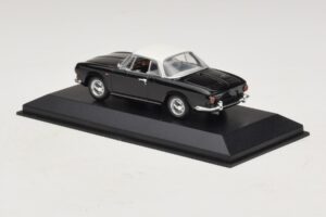 Volkswagen Karmann Ghia Sort med hvidt tag Minichamps 1:43 430050224 Metal — billede 3 af 5