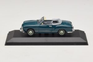 Volkswagen Karmann Ghia Cabriolet Mørkeblå Minichamps 1:43 GHIA001 Metal