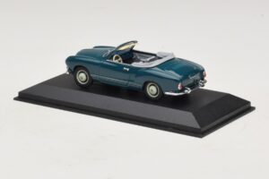 Volkswagen Karmann Ghia Cabriolet Mørkeblå Minichamps 1:43 GHIA001 Metal — billede 3 af 5