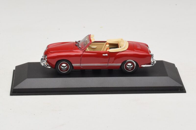 Volkswagen Karmann Ghia Cabriolet Mørkerød Minichamps 1:43 5032 Metal