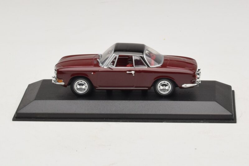 Volkswagen Karmann Ghia Rød Med Sort Tag Minichamps 1:43 GHIA002 Metal
