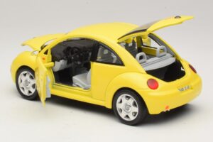 Volkswagen New Beetle A4 Gul Bburago 1:18 3302 Metal — billede 5 af 8
