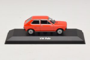 Volkswagen Polo Mk1 Rød Maxichamps 1:43 940050500 Metal
