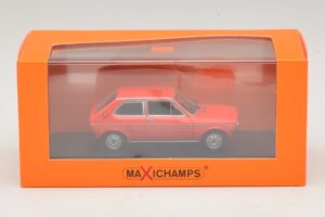 Volkswagen Polo Mk1 Rød Maxichamps 1:43 940050500 Metal — billede 5 af 5