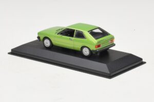 Volkswagen Scirocco Mk1 Grøn Metallic Erstatningskasse Maxichamps 1:43 940050420-R1 Metal — billede 3 af 5