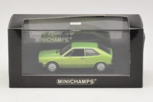 Volkswagen Scirocco Mk1 Grøn Metallic Erstatningskasse Maxichamps 1:43 940050420-R1 Metal — billede 5 af 5