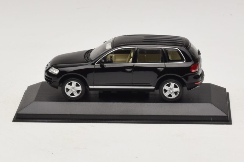 Volkswagen Touareg 7L Sort Minichamps 1:43 TOUAREG002 Metal