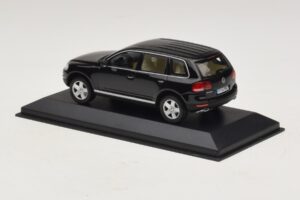 Volkswagen Touareg 7L Sort Minichamps 1:43 TOUAREG002 Metal — billede 3 af 5