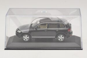 Volkswagen Touareg 7L Sort Minichamps 1:43 TOUAREG002 Metal — billede 4 af 5