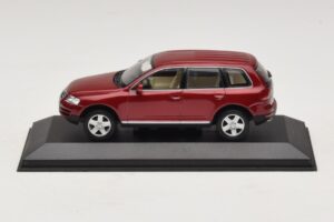 Volkswagen Touareg 7L Rød Minichamps 1:43 TOUAREG003 Metal