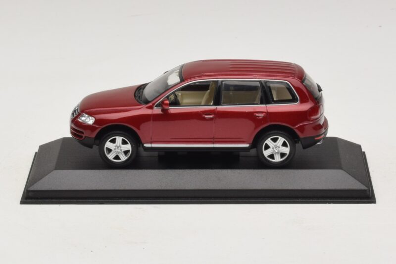 Volkswagen Touareg 7L Rød Minichamps 1:43 TOUAREG003 Metal