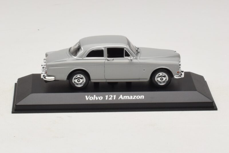 Volvo 121 Amazon Grå Maxichamps 1:43 940171000 Metal