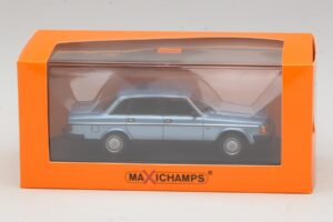 Volvo 240 GL Blue Metallic Maxichamps 1:43 940171400 Metal — billede 5 af 5