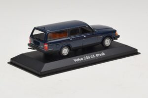 Volvo 240 GL Stationcar Mørkeblå Maxichamps 1:43 940171412 Metal — billede 2 af 5