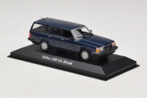 Volvo 240 GL Stationcar Mørkeblå Maxichamps 1:43 940171412 Metal — billede 3 af 5
