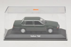 Volvo 740 Mørkegrøn Maxichamps 1:43 940171700 Metal — billede 4 af 5
